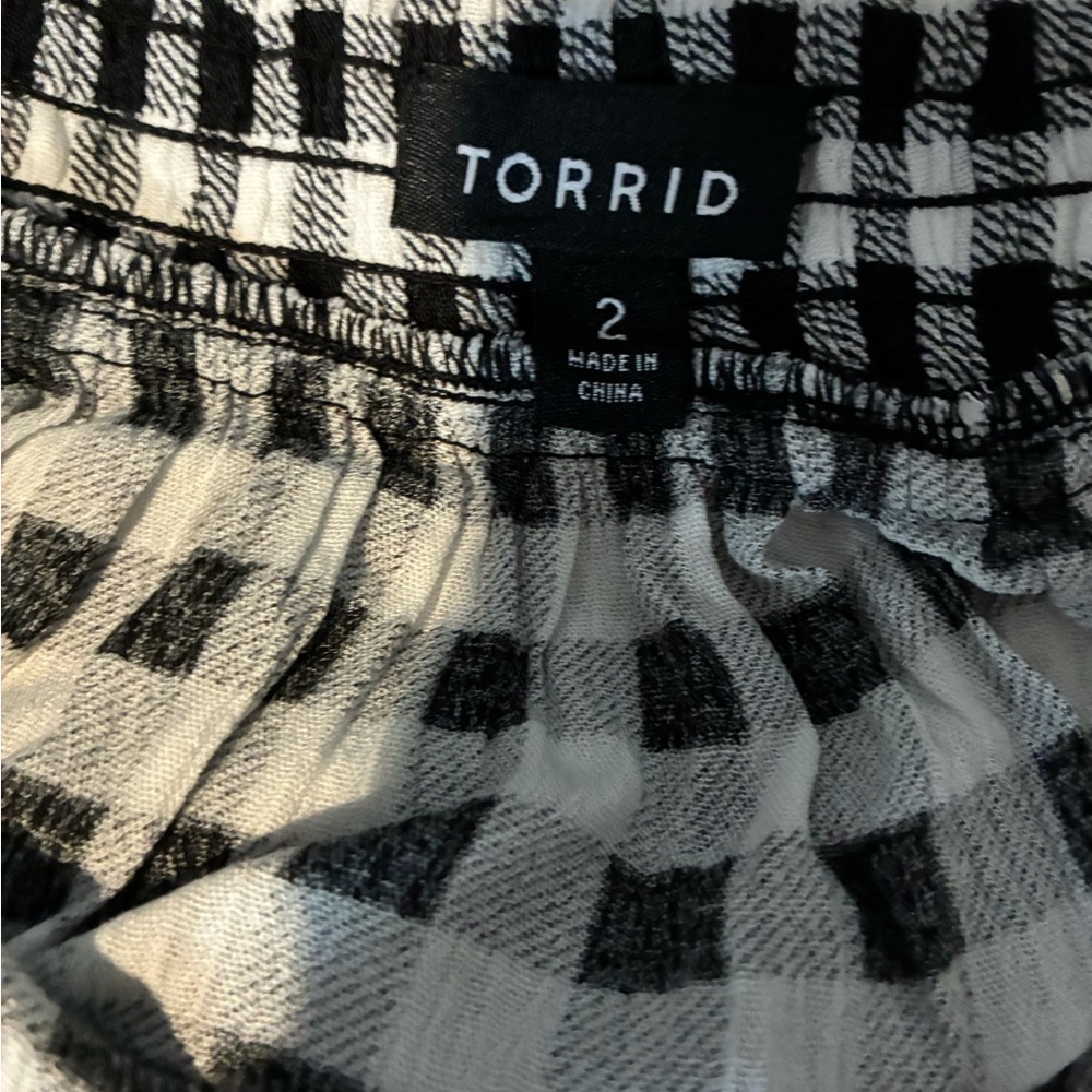 Torrid Checkered Top - Picture 2 of 2